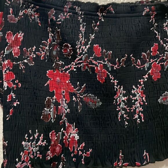 Anthrpologie Raga Midnight‎ Blossom Smocked Bell Sleeve Embroidered Crop Top XS - Picture 3 of 8